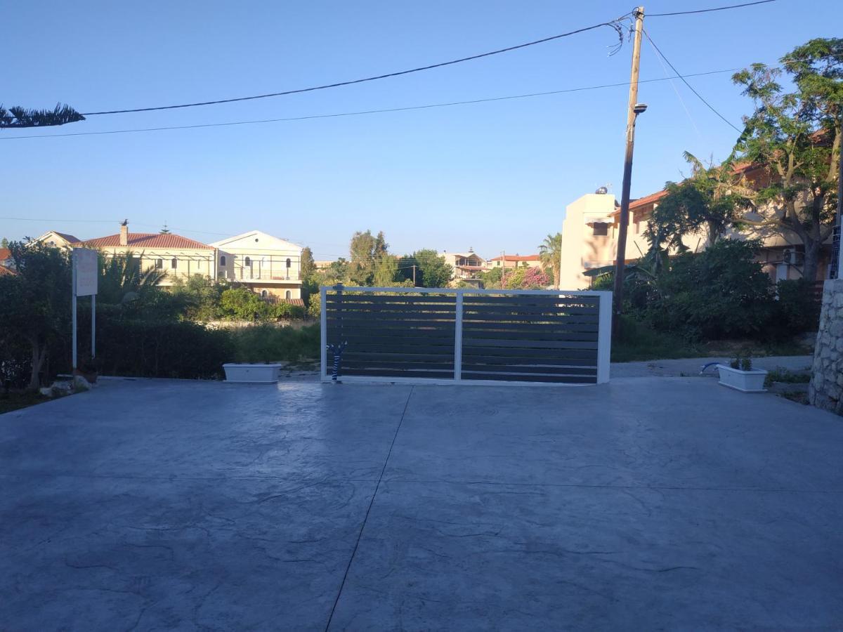 Theodora Apartment *